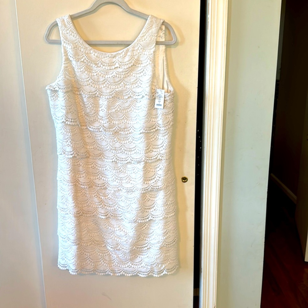 White House Black Market Crochet Tiered  Lace White Dress Size 12 NWT